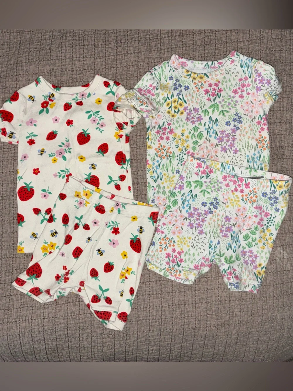 GAP White Kids Short Sleeve Pajama Sets with Strawberry & Floral Prints